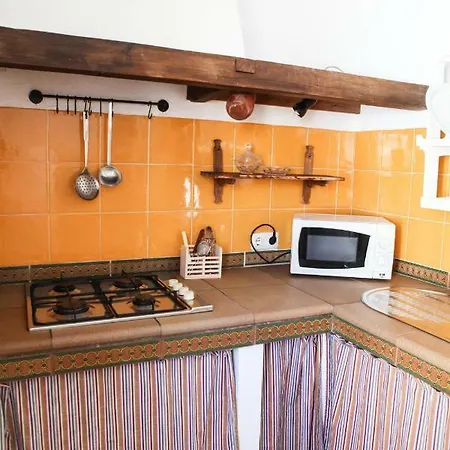 Casas La Pequena Lulu Country house Los Canos De Meca
