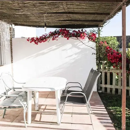 Casas La Pequena Lulu *